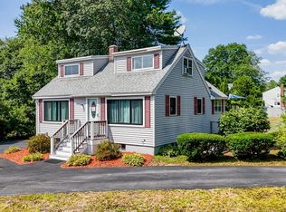 31 Grove Ave, Dracut, MA 01826