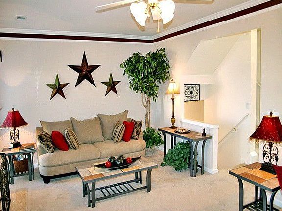 Spacious, Bright Living Room