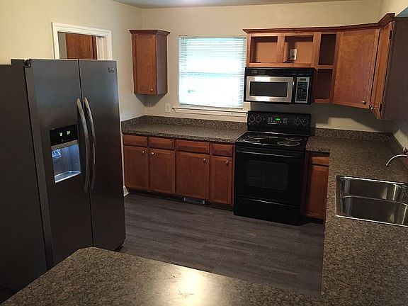 5th image of 171 W Bayview Blvd