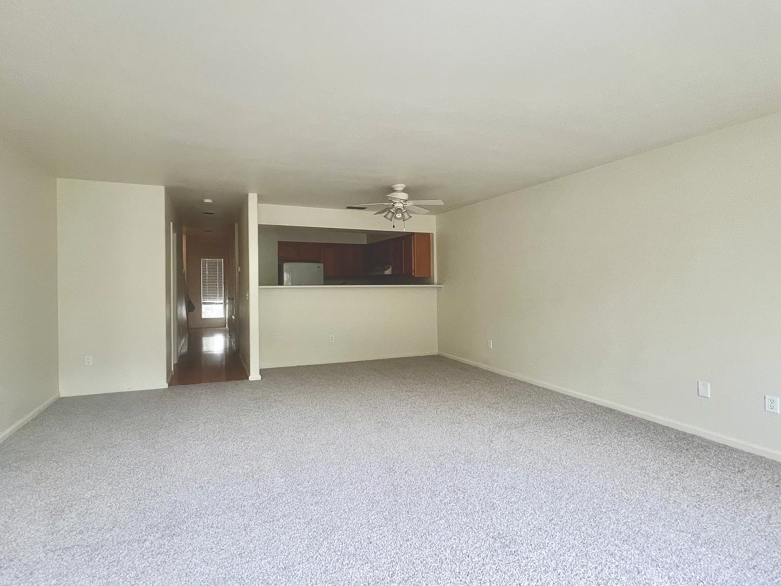 Two Master Suites in Gated Casa Del Sol — Photo 4