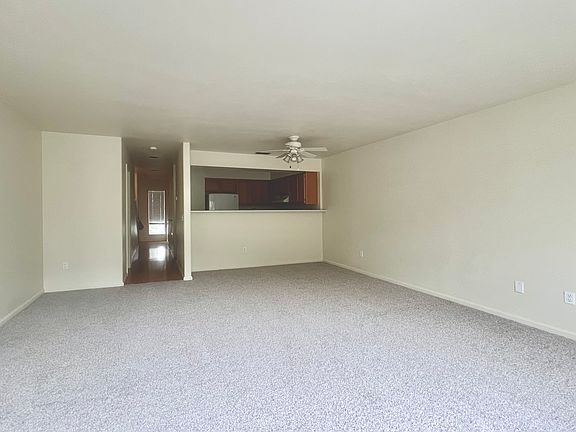 4th image of 492 Laurel Grove Cir