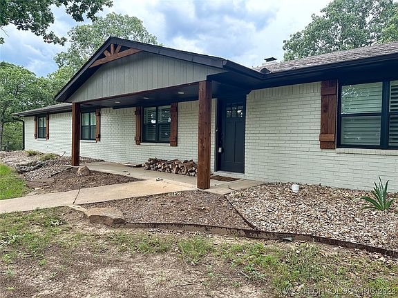 2nd image of 172 Blue Jay Cir