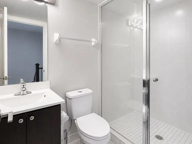 330 Village Green Sq #41 — Photo 19