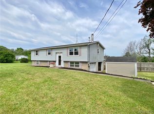 9436 Warsaw Rd, Le Roy, NY 14482