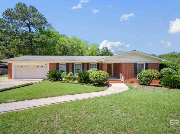 5000 Woodmere St, Mobile, AL 36693