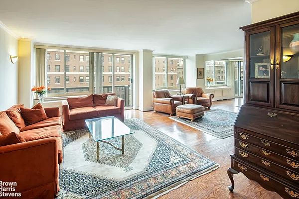 1st image of 250 W 90th St APT 15K