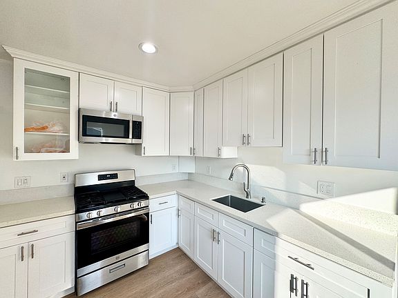 4th image of 10339 California Ave #10337-A