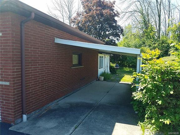 2nd image of 8421 3rd Ave