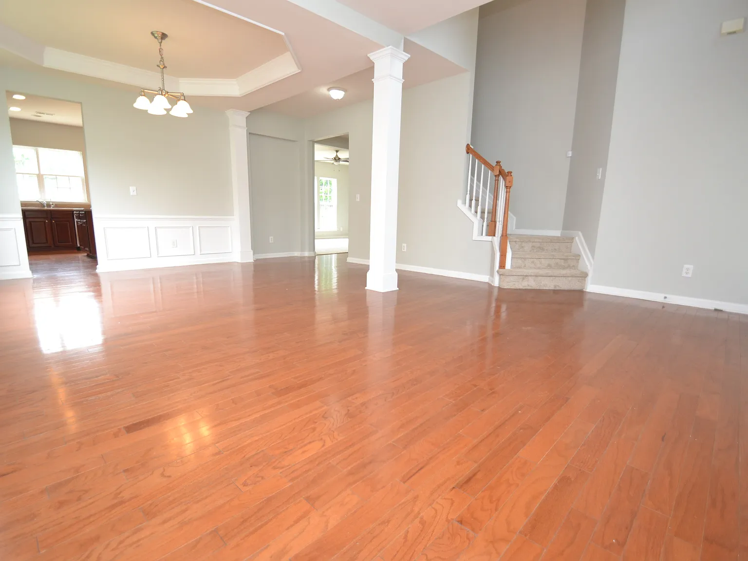 Beautiful Wakefield Home Available Immediately — Photo 3
