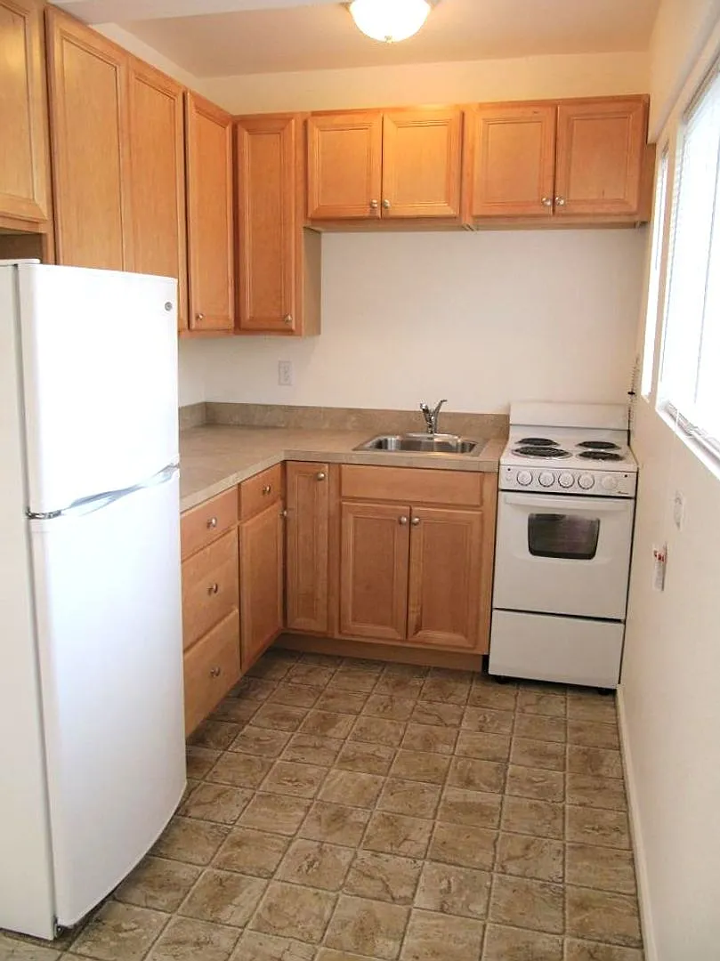 Willowbrook Apartments — Photo 4