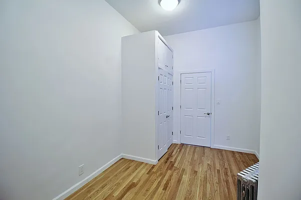 Rented by Julianna Realty Corp | media 12