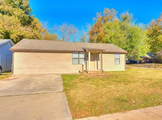 729 E Brooks St, Norman, OK 73071