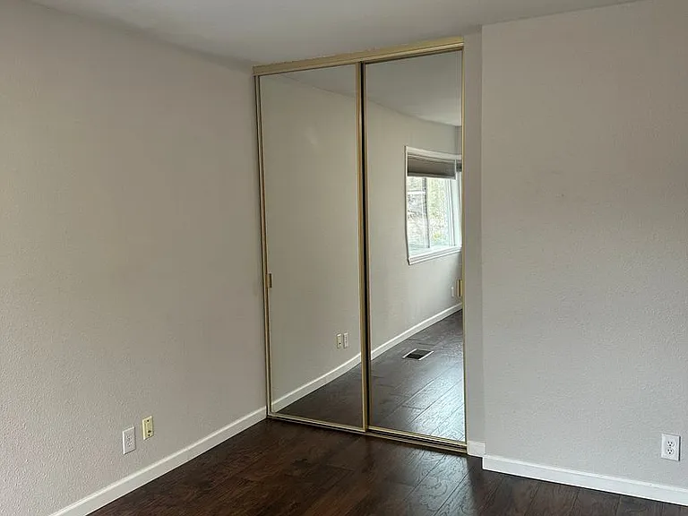 1295 Elegante Ln — Photo 18