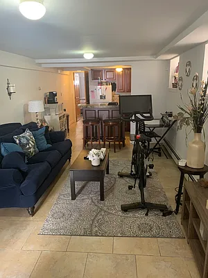 Rented by Think Properties | media 9