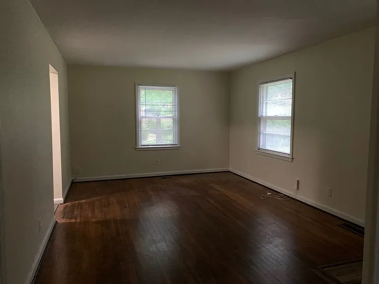 2317 Glascock St — Photo 3