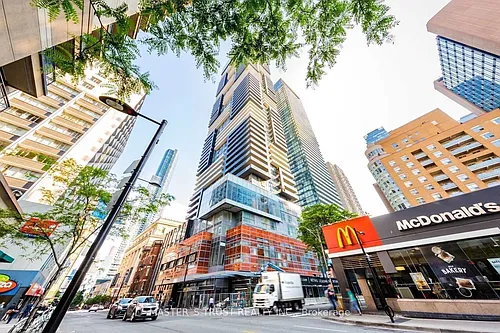 7 Grenville St #1601 Photo 1
