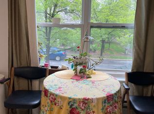 146 Centennial Ct #146, Burlington, VT 05401