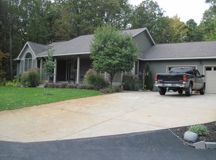 2870 Deer Run Rd, Muskegon, MI 49445