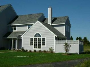 414 Corey Ln, Middletown, RI 02842