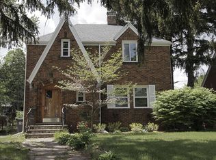 2451 Cheltenham Rd, Toledo, OH 43606