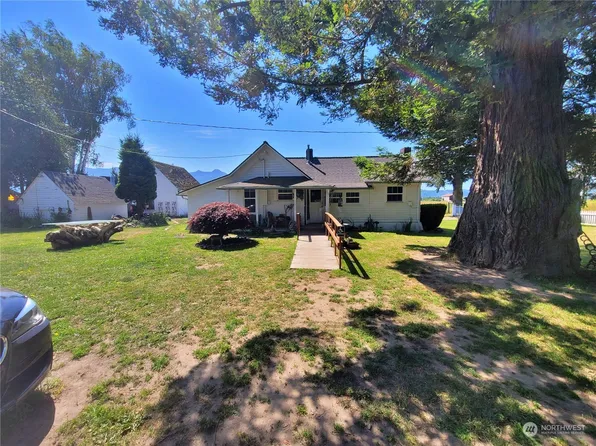 27738 Hoehn Rd, Sedro Woolley, WA 98284