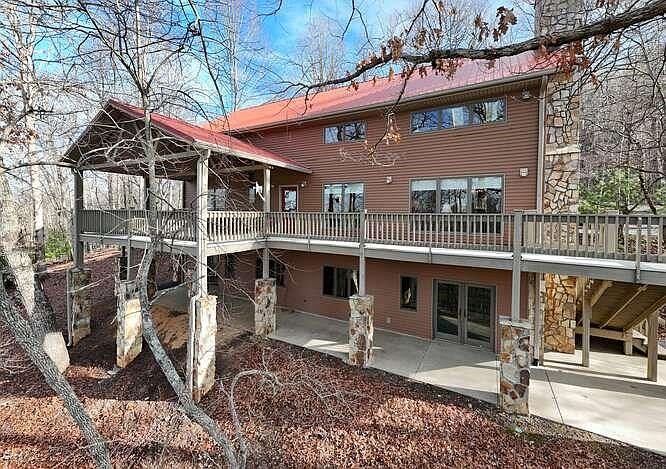 1st image of 469 Myers Rd