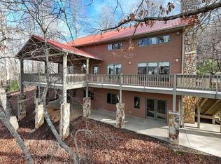 469 Myers Rd, Brasstown, NC 28902