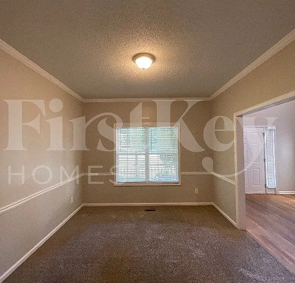 5335 Rutland Ct — Photo 3