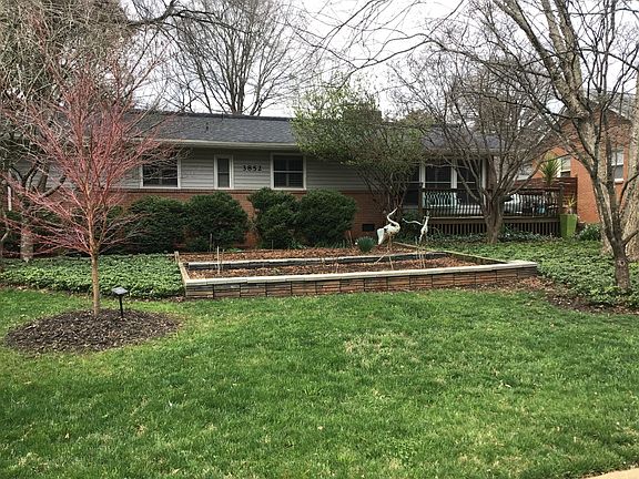 2nd image of 3852 Moultrie St