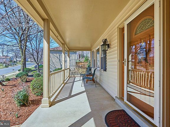 4th image of 12900 Valleywood Dr