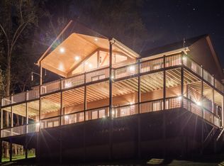 160 Holly Ln, La Follette, TN 37766