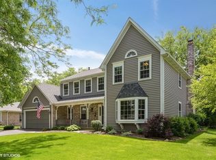206 Lombardy Ln, Oswego, IL