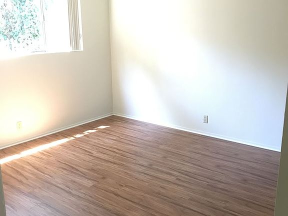 4th image of 1015 N Vista St APT 03