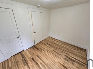 30 Victoria St APT 5, Keene, NH 03431