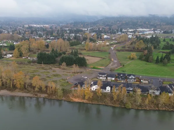 S River Rd, Kelso, WA 98626