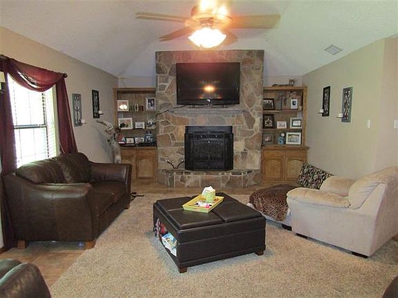 4th image of 412 County Road 33630