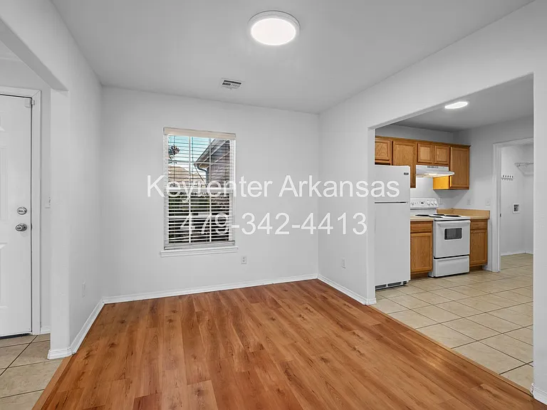 706 SW Sandrock Rd — Photo 9