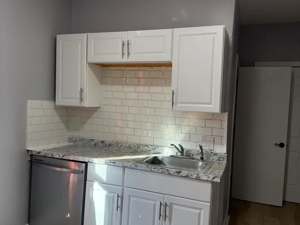 9 Abner St Floor 1, West Haven, CT 06516