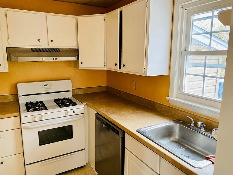 Kitchen with Dishwasher