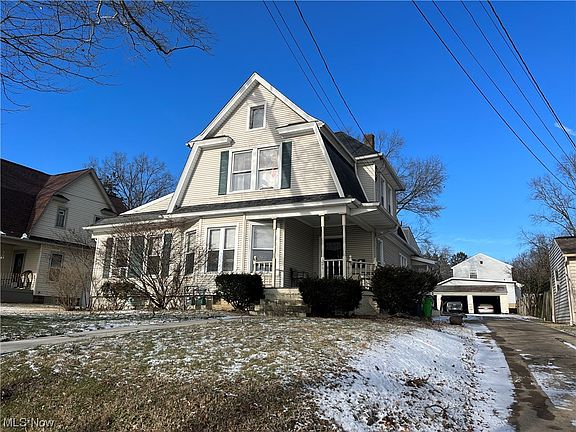 2nd image of 626 E Wayne Ave