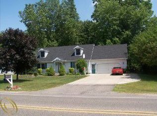 650 N Carney Dr, Saint Clair, MI