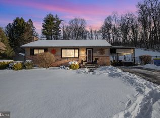 2643 Fissels Church Rd, Glen Rock, PA 17327