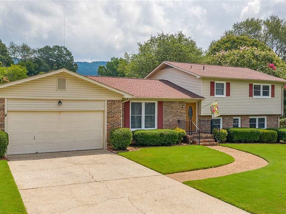1st image of 10019 Greenview Dr SE