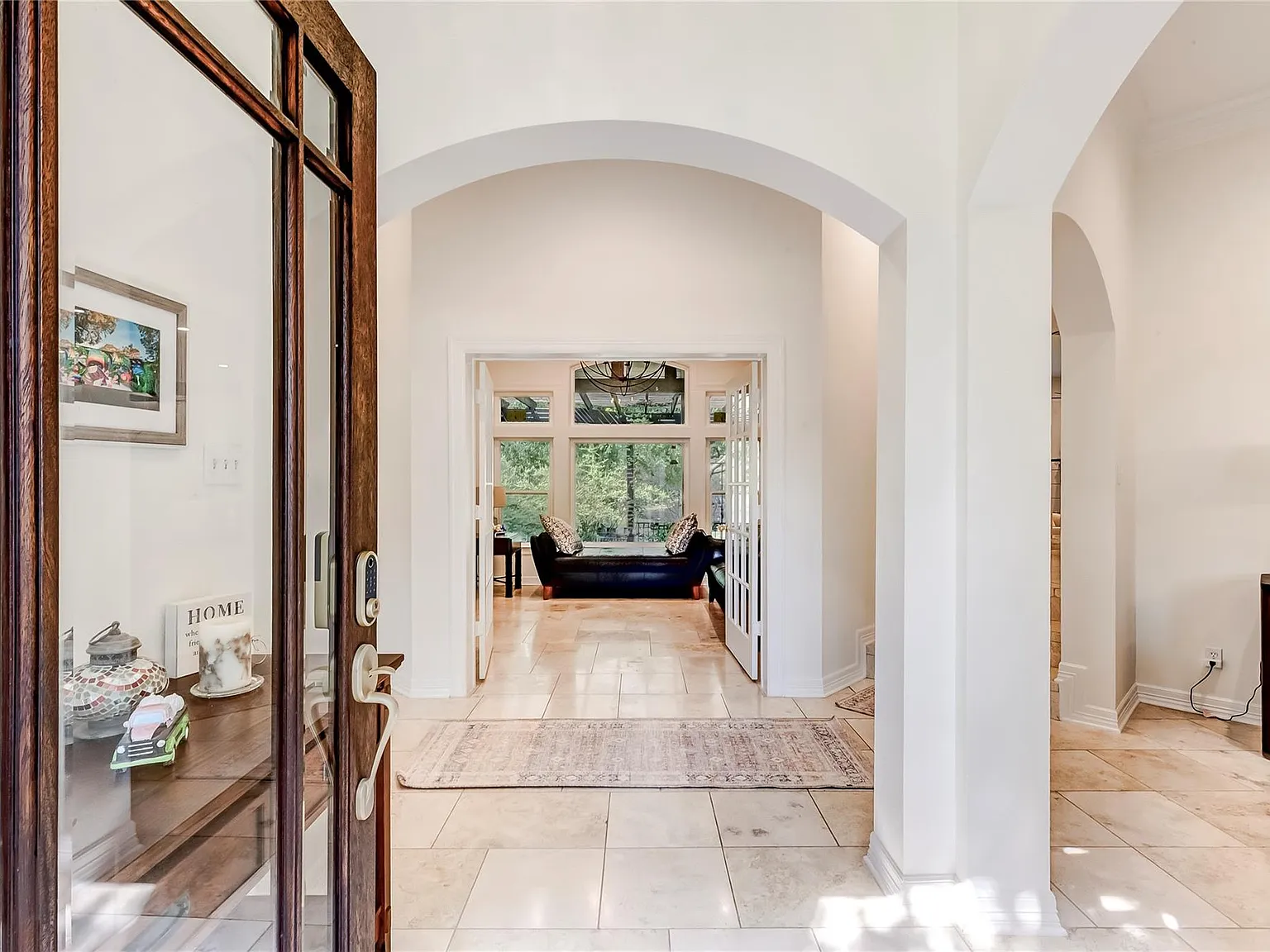 4 bed, 3.0 bath, 3004 sqft, $4,950 — Photo 4