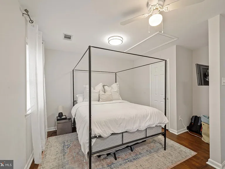 1020 Powhatan St — Photo 24