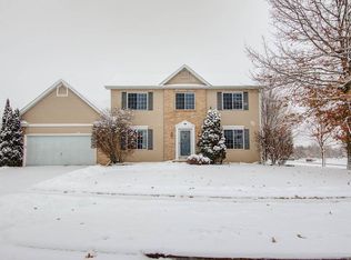 100 Augusta Ct, Waunakee, WI 53597