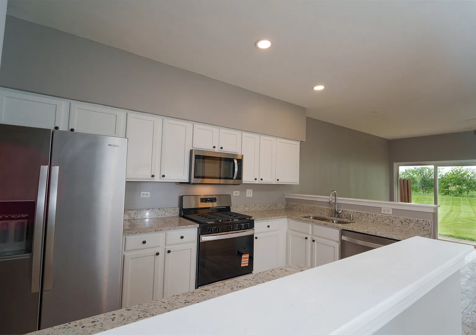 2 bed, 2.5 bath, 1250 sqft, $2,295 — Photo 4