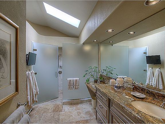 5th image of 10005 E Sunnyslope Ln