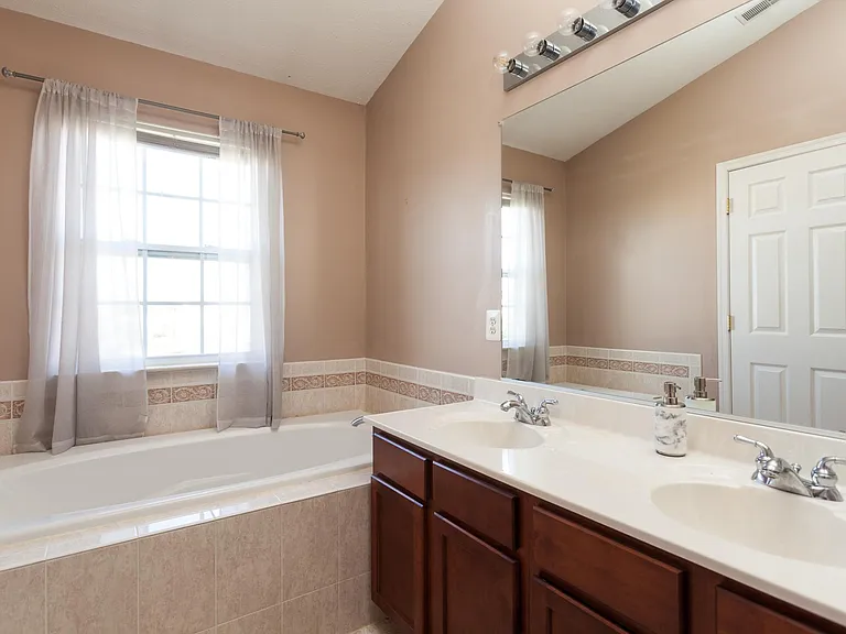 5029 Kemsley Rd — Photo 11