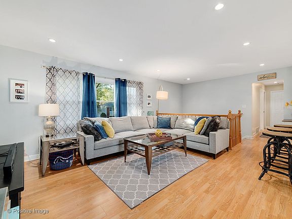 4th image of 8035 Eastwood Ln